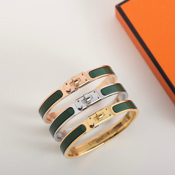 <oriell> HM KELLY KHAKI-ARMBAND</oriell>